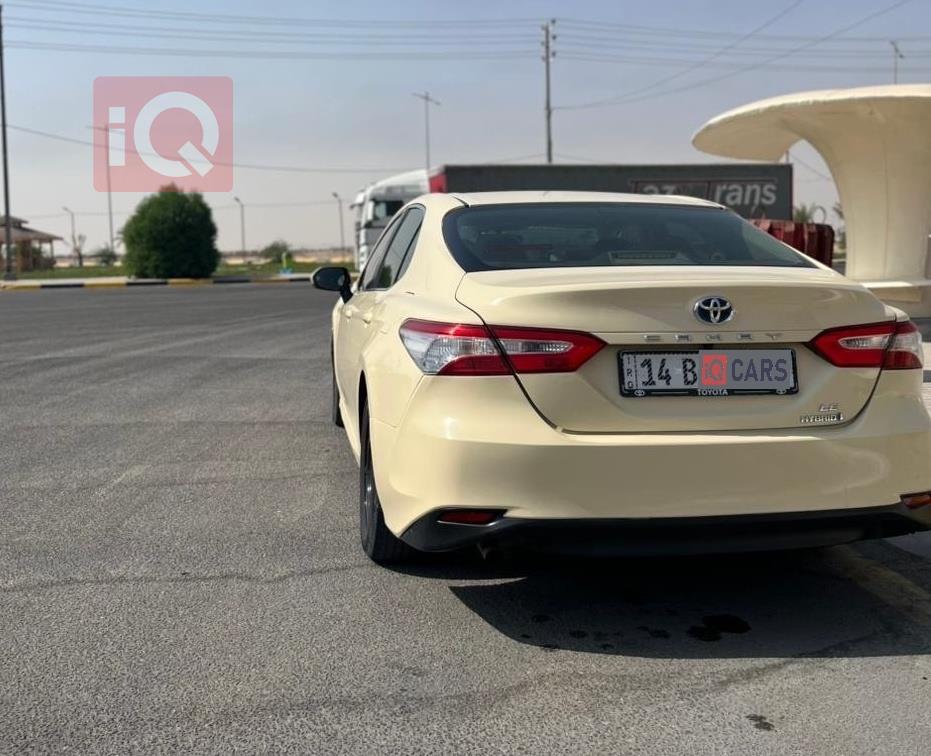 تۆیۆتا کامری